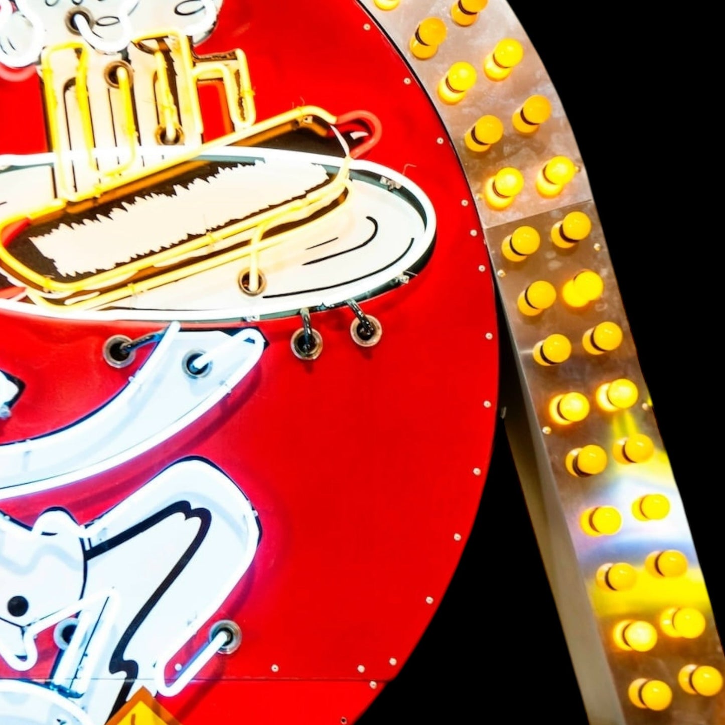 Dog N Suds Root Beer - Glass Neon Marquee Arrow Sign with Metal Can - Large Vintage Reproduction 48"/60”/72”/84” XL Replica