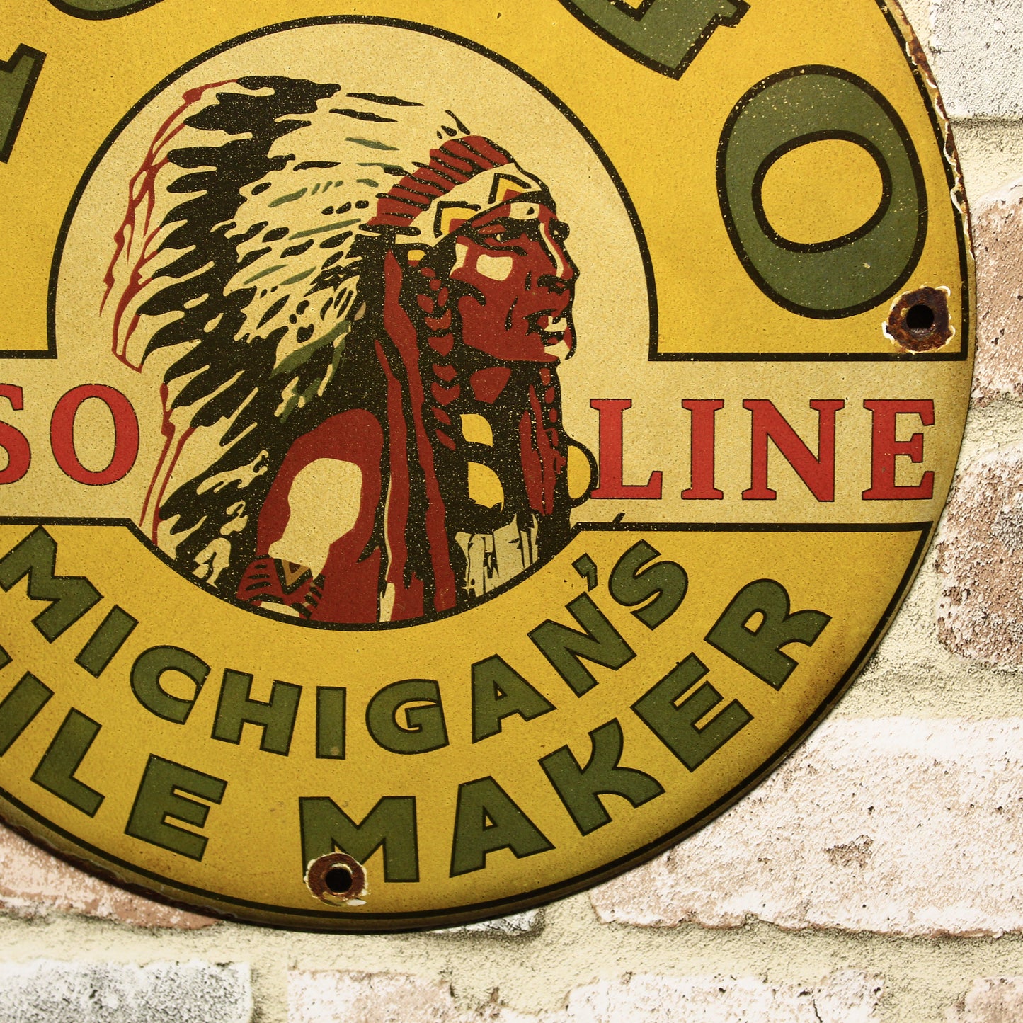 Musgo Gasoline Michigan Mile Maker Vintage Porcelain Enamel Sign (12in)