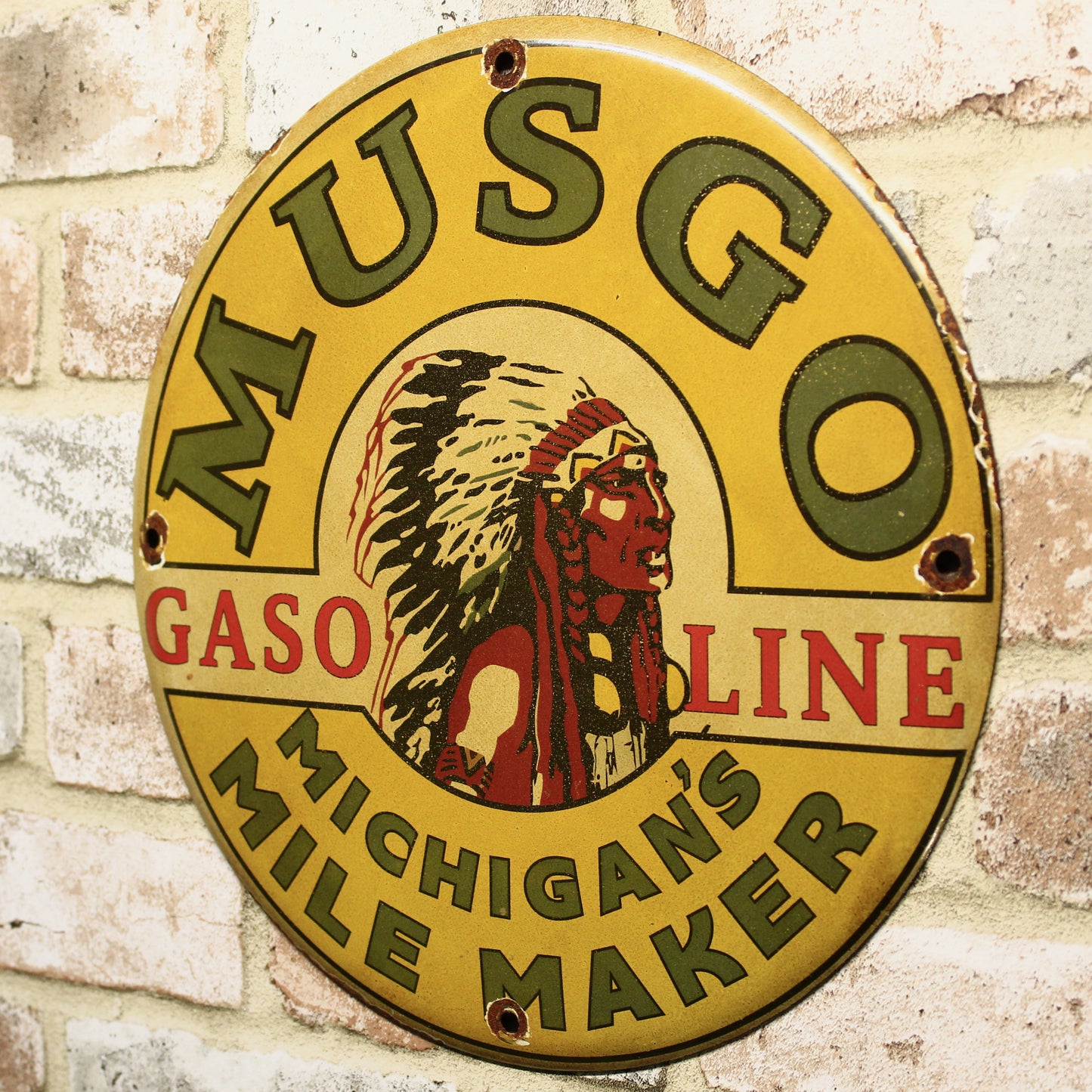 Musgo Gasoline Michigan Mile Maker Vintage Porcelain Enamel Sign (12in)